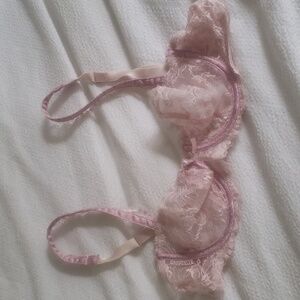 Chantelle lace bra